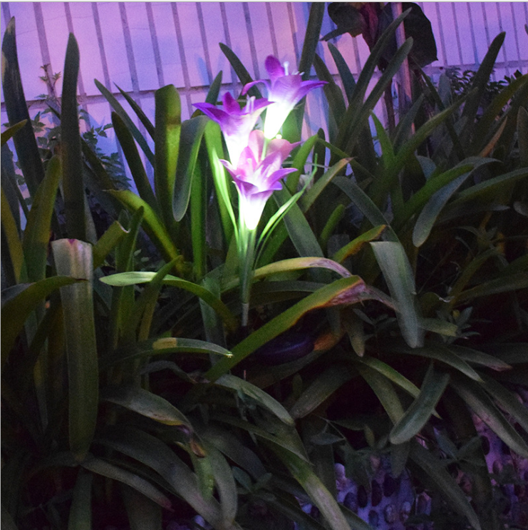 Outdoor Solar LED Lily Flower Stake Lights for Garden